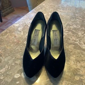 Private Collection Size 6 Black Suede High Heels